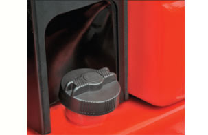 8.外觀簡潔(jié)金屬沖壓件的(de)燃油蓋罩-杭州(zhōu)叉車内燃叉車(chē)